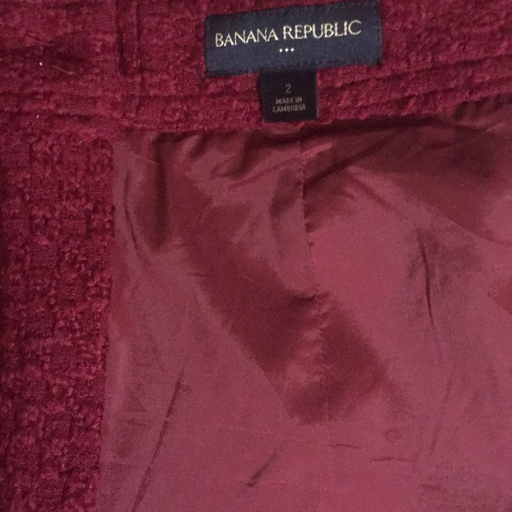 ✨Last chance✨Banana Republic Burgundy Skirt - Picture 3 of 5